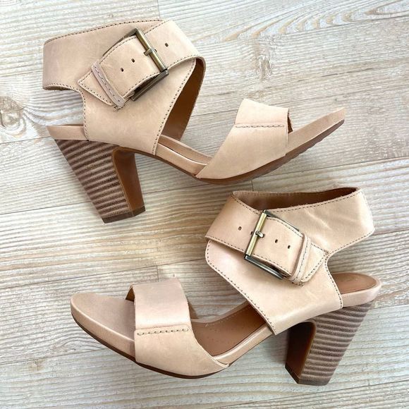 Clarks Shoes - Clarks Okena Mod Leather Heels | Beige Size 8.5